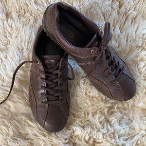 - Ecco Leather sneakers